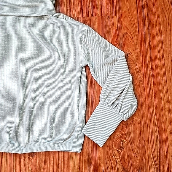 EXPRESS XS COWL NECK BALLOON SLEEVE CROP SWEATER GREY New no tag - Picture 7 of 9